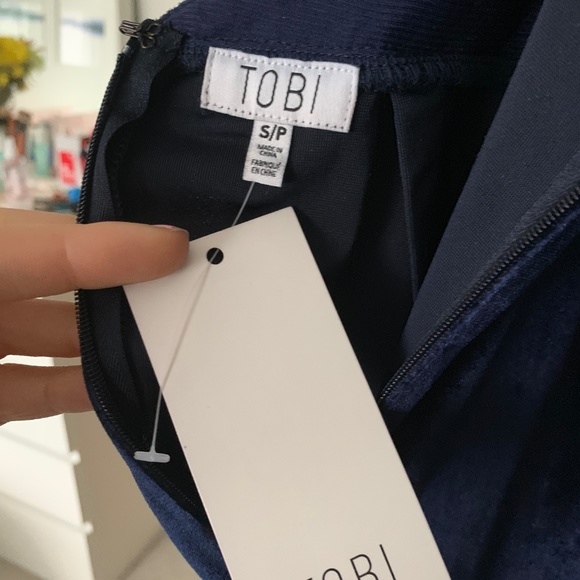 New Year’s Eve dress!!! NWT Tobi Sequins Dress - Picture 2 of 4